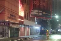 Kebakaran Ruko di Medan Maimun, Tim Damkar Sigap Padamkan Api