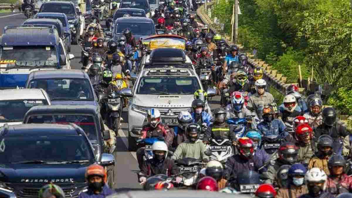 TNI-Polri Dilengkapi Senjata Laras Panjang untuk Amankan Arus Mudik Lebaran 2025, Efektifkah?