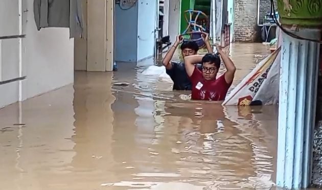 Jakarta Terancam Tenggelam: 62 RT Terendam, Paling Tinggi Hampir 4 Meter
