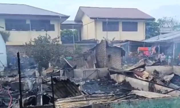 Kebakaran Hebat di Medan Denai, 11 Rumah Ludes Dilalap Api 