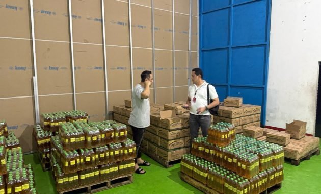 Polisi Ungkap Kecurangan Pengemasan Ulang Minyak Goreng di Depok, Begini Modusnya