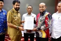 Muallem Kembali Tunjuk Fadhil Ilyas sebagai Plt Direktur Utama Bank Aceh Gantikan Hendra Supardi