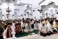 Gubernur dan Wakil Gubernur Aceh Salat Idul Fitri di Masjid Raya Baiturrahman Banda Aceh
