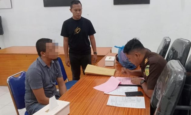 Sat Resnarkoba Polres Aceh Barat Serahkan Tersangka dan Barang Bukti ke Kejaksaan