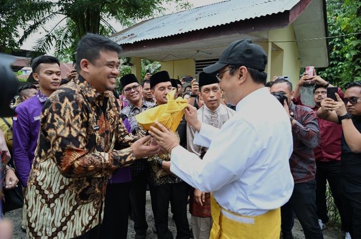 Gubernur Bobby Nasution Bersama Mensos Tinjau Sekolah Rakyat di Tebingtinggi