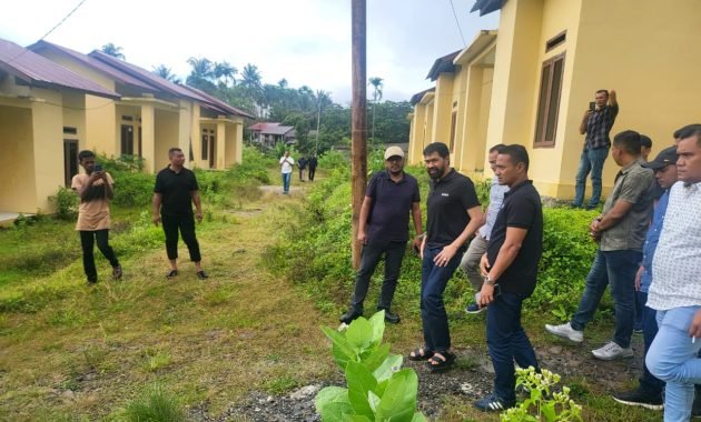 Gubernur dan Anggota DPR Aceh Tinjau Rumah untuk Eks Kombatan di Sabang
