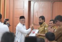 Gubernur Terima Hasil Pemeriksaan Laporan Keuangan Pemerintah Aceh Tahun 2024 dari BPKP