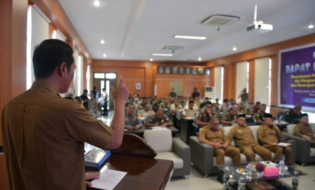 Tindak Lanjut Instruksi Gubernur tentang Salat Jamaah, Plt Sekda Buka Rakor Satpol PP WH se-Aceh
