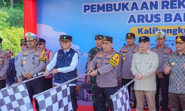 Polri Lepas Flag Off One Way Nasional Arus Balik Lebaran 2025 di KM 414 Sampai KM 70 Hari Ini