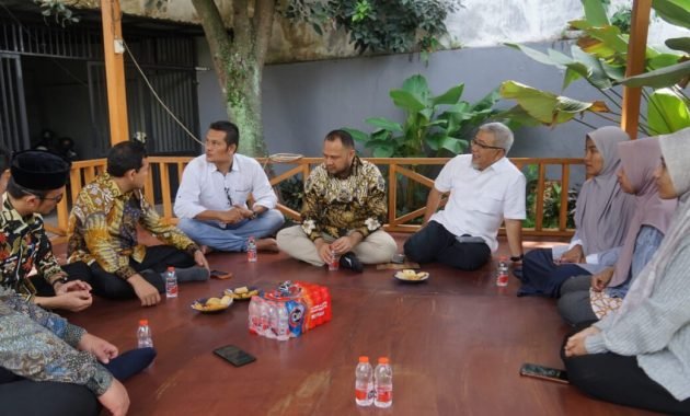 Wakil Gubernur Aceh Fadlullah Dengarkan Langsung Keluh Kesah Mahasiswa Aceh di Malang