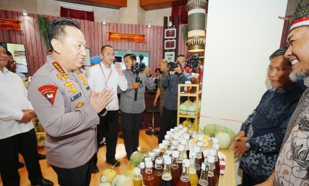 Buka Rakernis Densus 88, Kapolri Kunjungi Stan Usaha Eks Narapidana Teroris