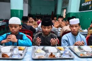 Makan Sehat Bergizi Program Kodam I/BB di Panti Asuhan Jamiyatul Wasliyah Medan