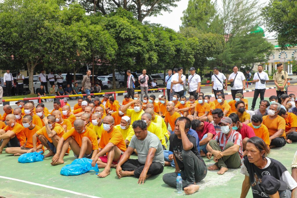 IMG-20250515-WA0031-1024x683 Polda Sumut Tangkap Ribuan Preman Berkedok Ormas