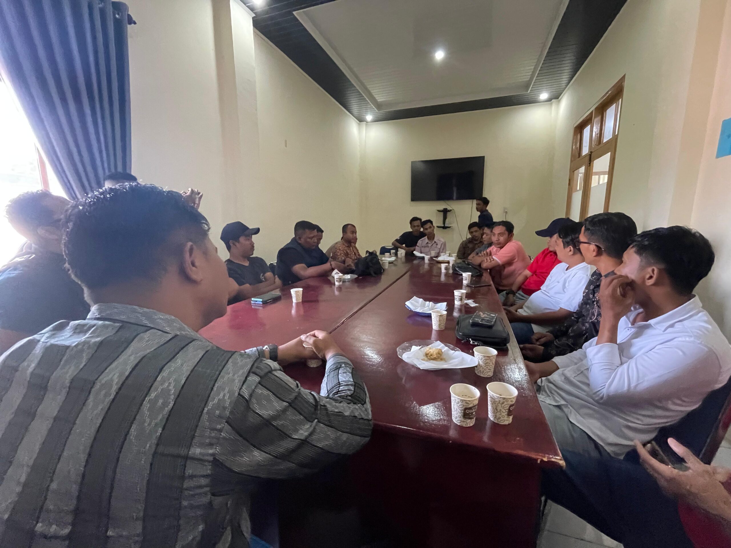 IMG-20250515-WA0044-scaled Perkuat Sinergitas, Diskominsa Aceh Barat Undang Wartawan Diskusi dan Silaturahmi 