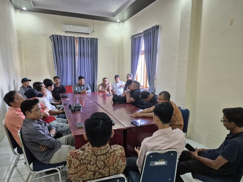 Perkuat Sinergitas, Diskominsa Aceh Barat Undang Wartawan Diskusi dan Silaturahmi 