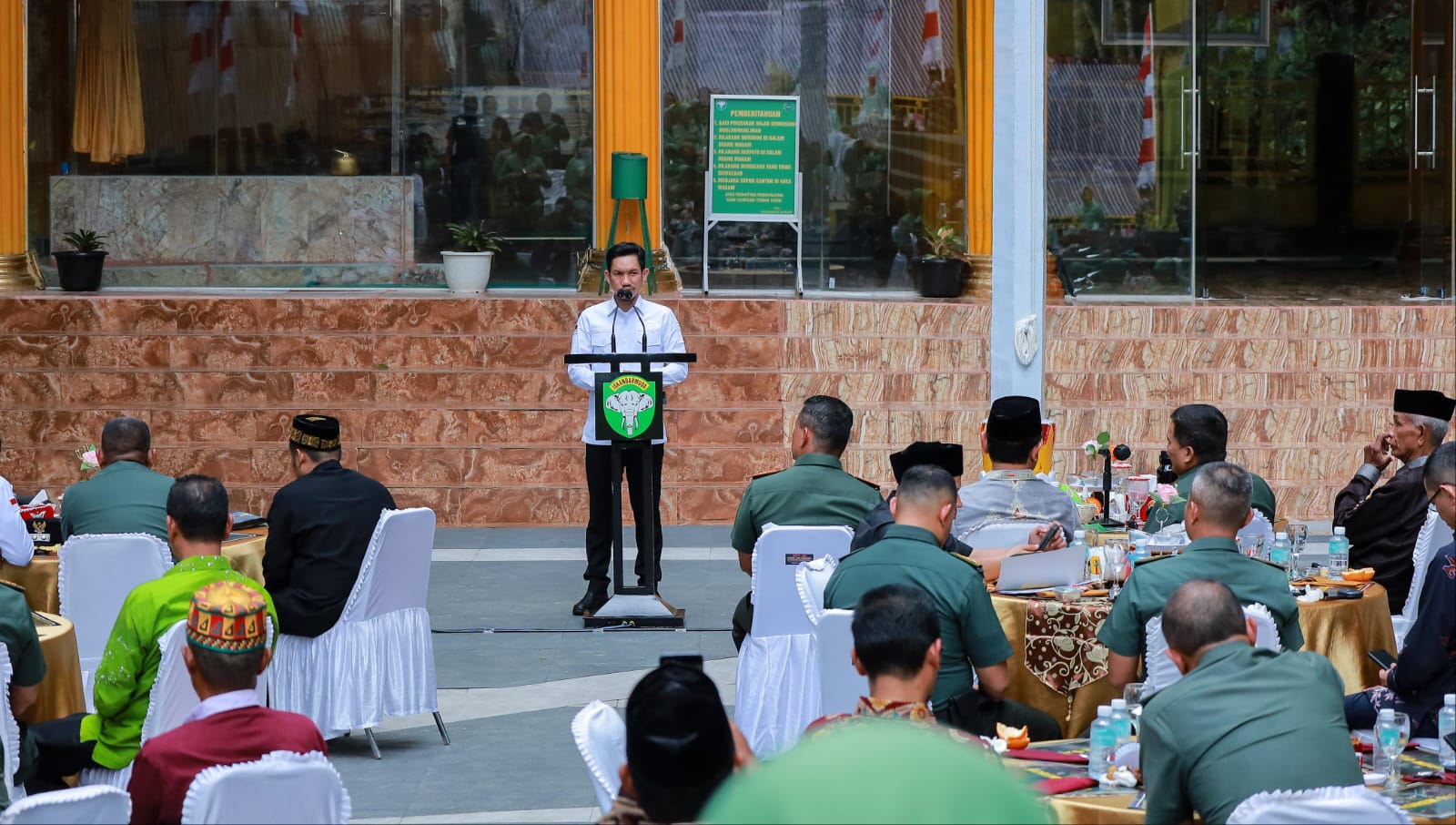 IMG-20250517-WA0081 Bupati Aceh Barat: Terima Kasih Kepeduliannya Pangdam IM, Renovasi Makam Sejarah 