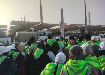 Jemaah Haji Kloter 9 KNO Wisata Rohani ke Mesjid Nabawi