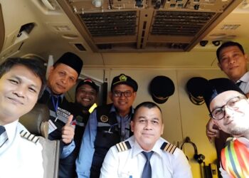 Bertemu Pilot, Wabup Aceh Barat Said Fadheil Titipkan Jemaah Haji 