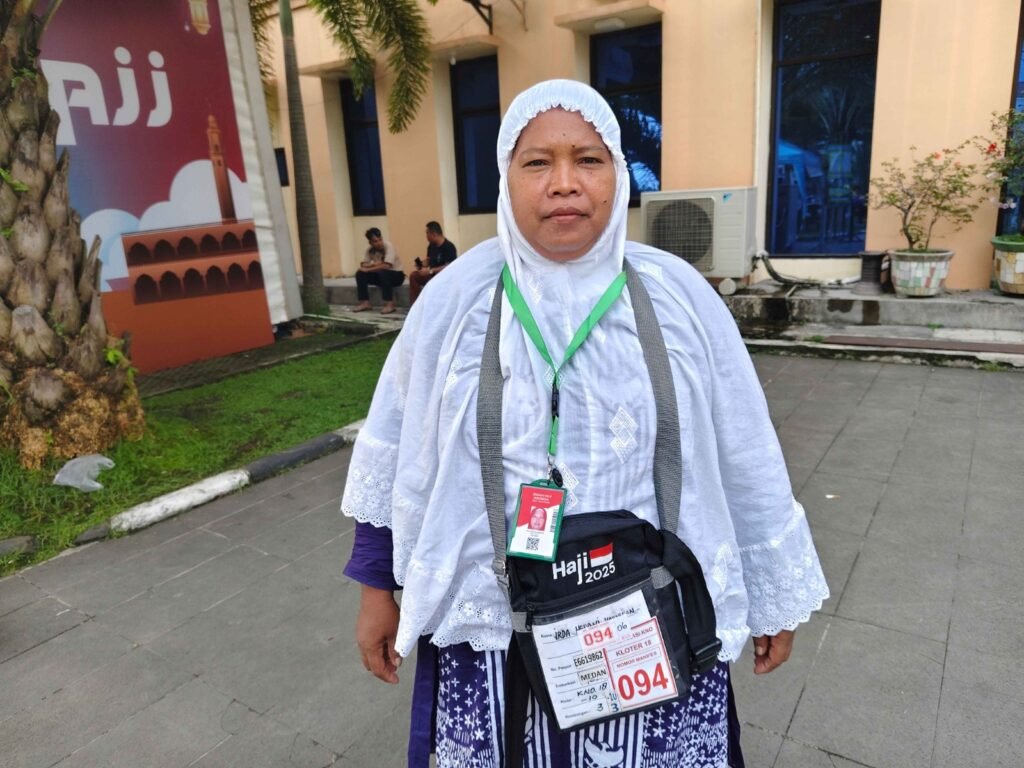 Menjemput Baitullah dari Warung Kopi, Perjalanan Panjang Irda Herani Menuju Tanah Suci