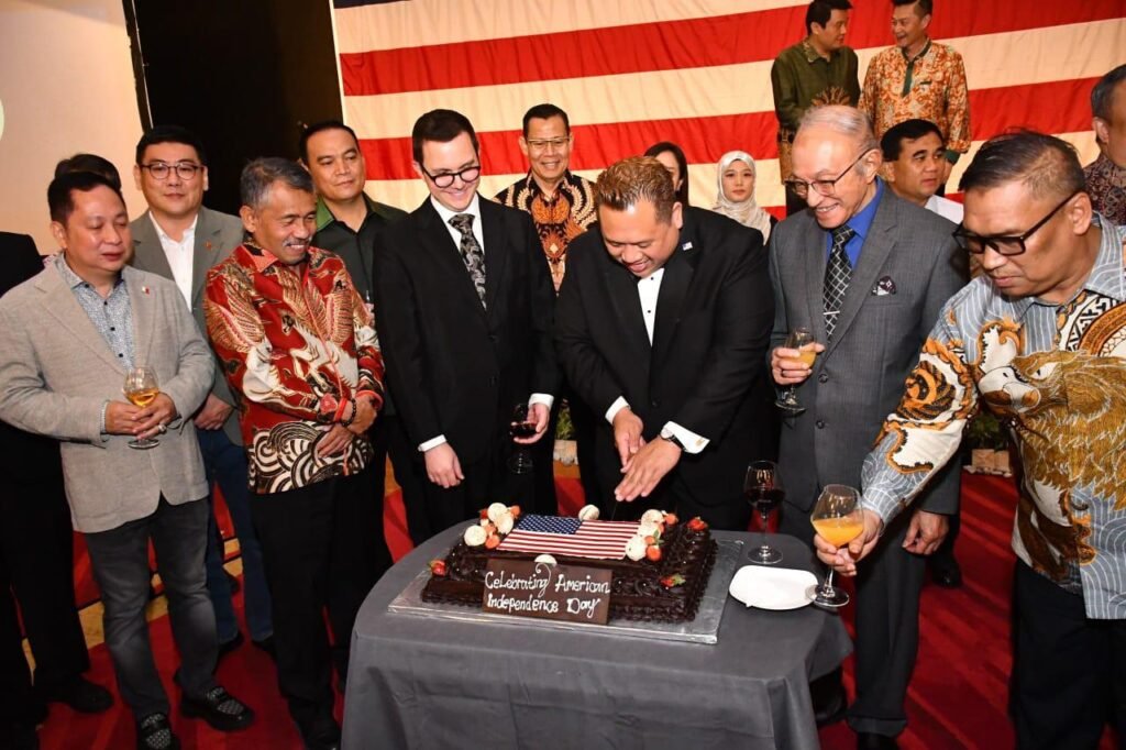 Kapoksahli Pangdam I/BB Hadiri Peringatan HUT ke-249 Kemerdekaan Amerika Serikat