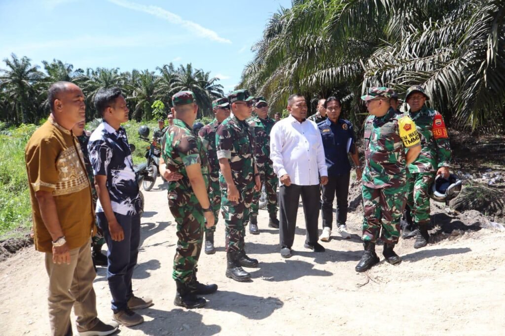 Kasdam I/BB Dampingi Tim Wasev TNI AD Tinjau TMMD di Dumai