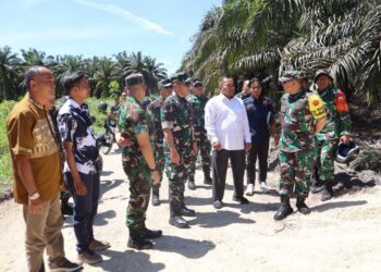 Kasdam I/BB Dampingi Tim Wasev TNI AD Tinjau TMMD di Dumai