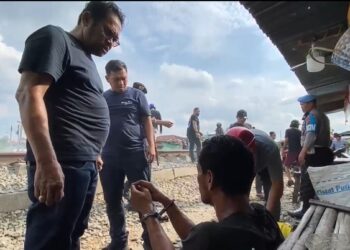 Kembali Meresahkan, Polrestabes Medan Gerebek Bantaran Rel KA Tembung 