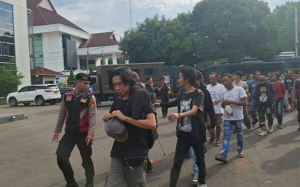 Polisi Tangkap 23 Preman Berkedok Jukir Liar di Bogor, Sita Uang Pungli dan Miras