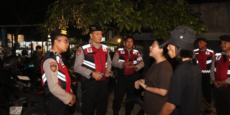 Polresta Malang Patroli Preemtif & Preventif Pencegahan Premanisme dipusat keramaian dan rawan terjadi tindak pidana Premanisme.