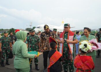Kasdam I/Bukit Barisan Sambut Kedatangan KASAD Jenderal TNI Maruli Simanjuntak di Medan