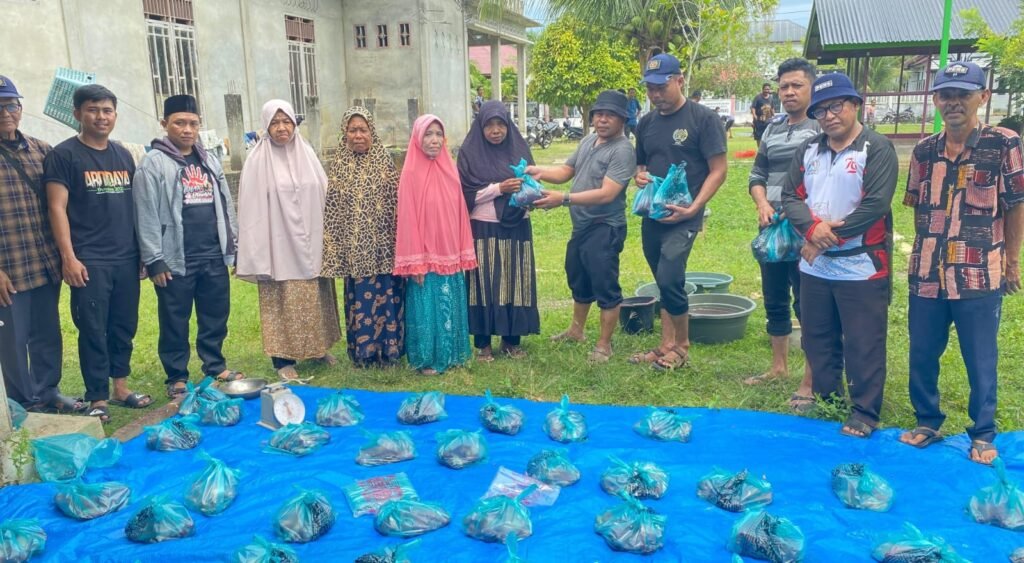 PWI Aceh Barat Sembelih Hewan Kurban untuk Wartawan