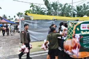 Kodam I/BB Gandeng Mahasiswa Bagikan Daging Qurban
