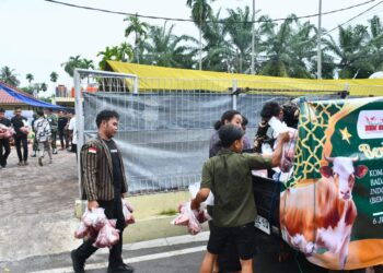 Kodam I/BB Gandeng Mahasiswa Bagikan Daging Qurban