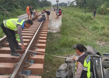 Minibus Ditabrak Kereta Api, Dua Warga Deli Serdang Tewas di Tempat