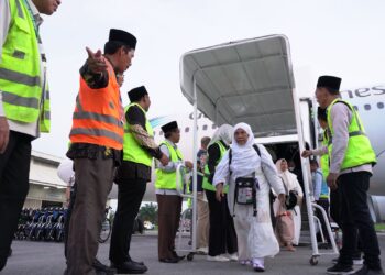 Jemaah Haji Kloter 1 Asal Padangsidimpuan Tiba di Tanah Air