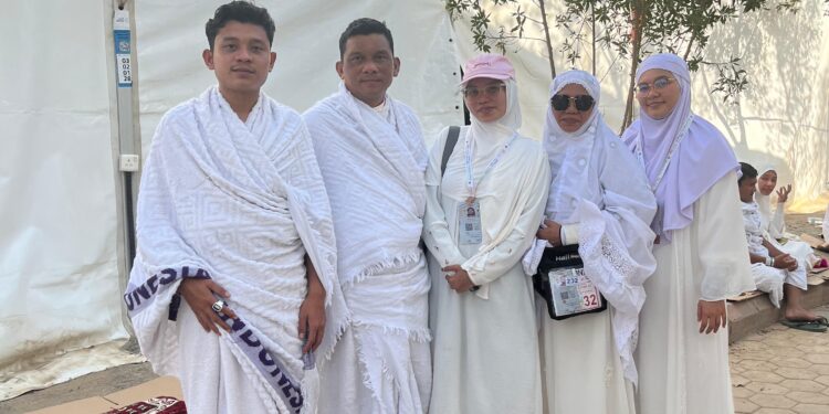 Jemaah Termuda Kloter 09 KNO, Dipermudah Jalankan Ibadah Haji