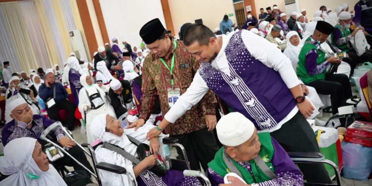 Kloter 3 Debarkasi Medan Tiba di Tanah Air, Ketua PPIH : Jaga Kemabruran haji