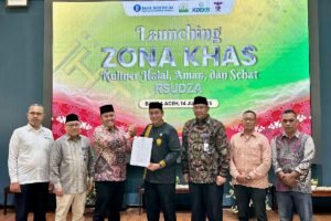 Staf Ahli Gubernur Resmikan Zona Kuliner Halal, Aman, dan Sehat di RSUDZA