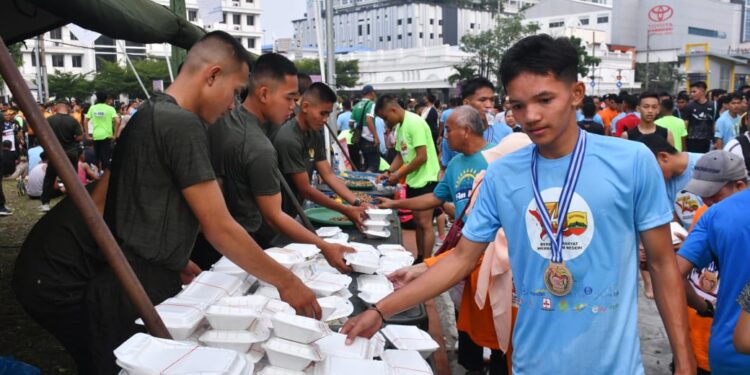 HUT Kodam I BB 10 Ribu Peserta Fun Run  Meriahkan Lapangan Merdeka Medan