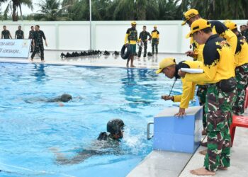 Pangdam I/BB Tinjau Lomba Renang Militer Dalam Rangka Memperingati HUT ke-75 Kodam I/BB