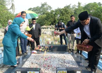 HUT ke-79 Deli Serdang Ziarah ke Makam Mantan Bupati, Semoga Menjadi Amal Jariyah