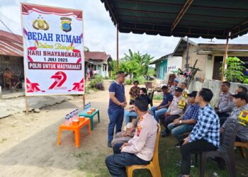 Polda Sumut Perbaiki Rumah Warga Miskin Peringatan HUT Bhayangkara ke-79