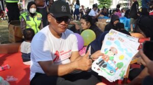 Meriahnya Semarak Pelayanan Polri di CFD Medan, Kombes Gidion Tunjukkan Karya Anak Medan