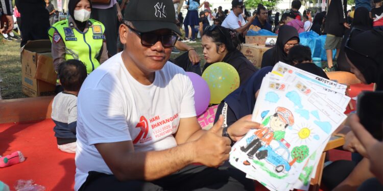 Meriahnya Semarak Pelayanan Polri di CFD Medan, Kombes Gidion Tunjukkan Karya Anak Medan