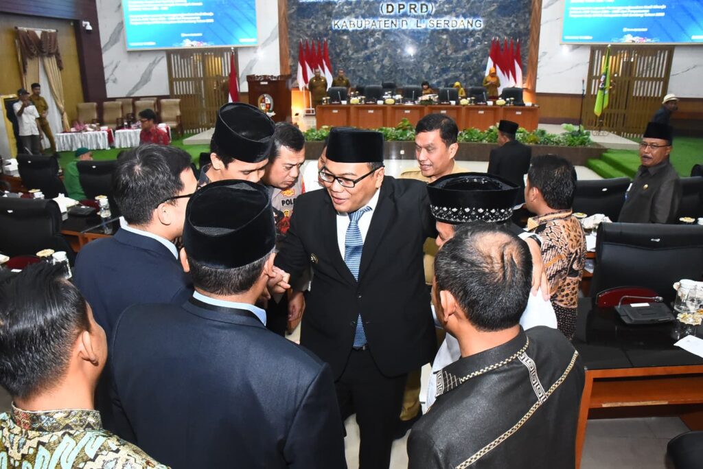 Rapat Paripurna DPRD Deli Serdang, Bupati: Utamakan Kepentingan Masyarakat