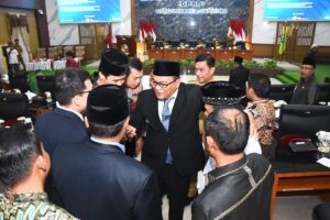 Rapat Paripurna DPRD Deli Serdang, Bupati: Utamakan Kepentingan Masyarakat