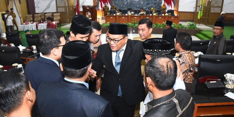 Rapat Paripurna DPRD Deli Serdang, Bupati: Utamakan Kepentingan Masyarakat