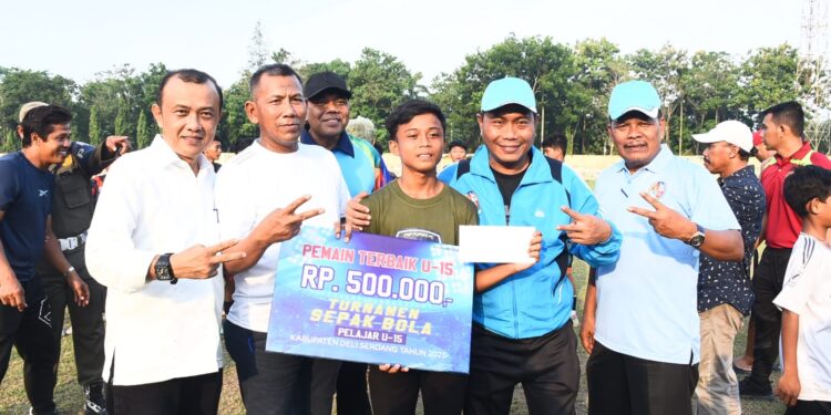 Pemkab Deli Serdang Serahkan Hadiah HUT ke-79 Deli Serdang