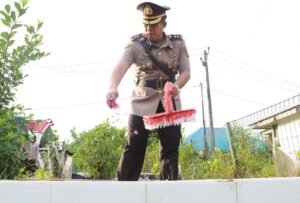 Hut Bhayangkara Ke-79, Polres Simeulue Tabur Bunga 