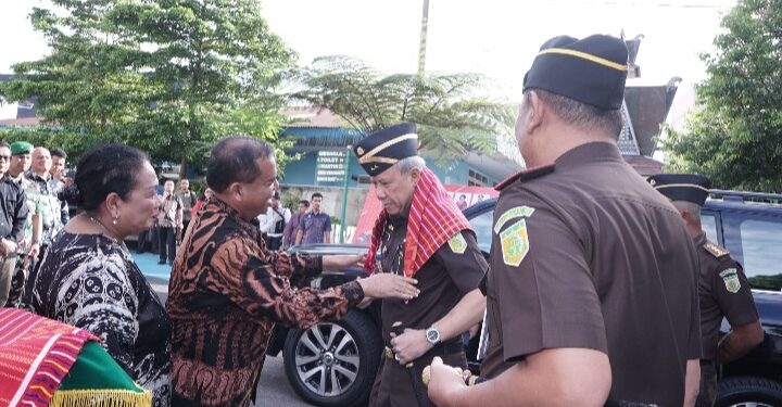 Kajati Sumut Motivasi Seluruh Jajaran Kejari Karo Raih WBK Dan Tingkatkan Pelayanan